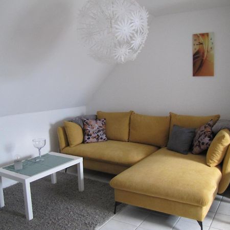 Moeblierte Dachgeschosswohnung In Ruhiger Lage Zu Vermieten Wetzlar Exteriér fotografie