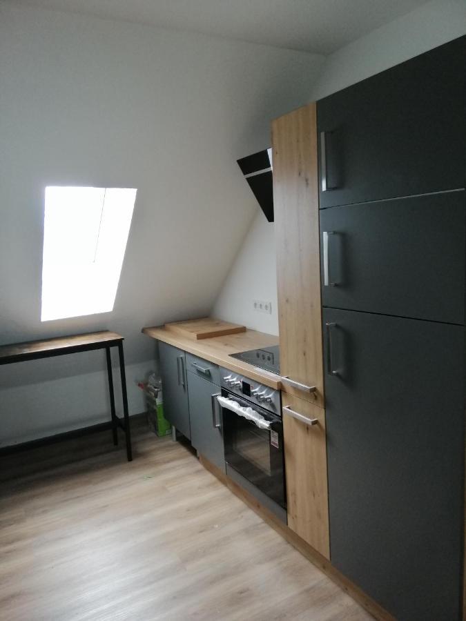 Moeblierte Dachgeschosswohnung In Ruhiger Lage Zu Vermieten Wetzlar Exteriér fotografie