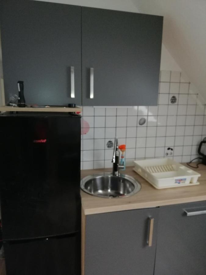 Moeblierte Dachgeschosswohnung In Ruhiger Lage Zu Vermieten Wetzlar Exteriér fotografie