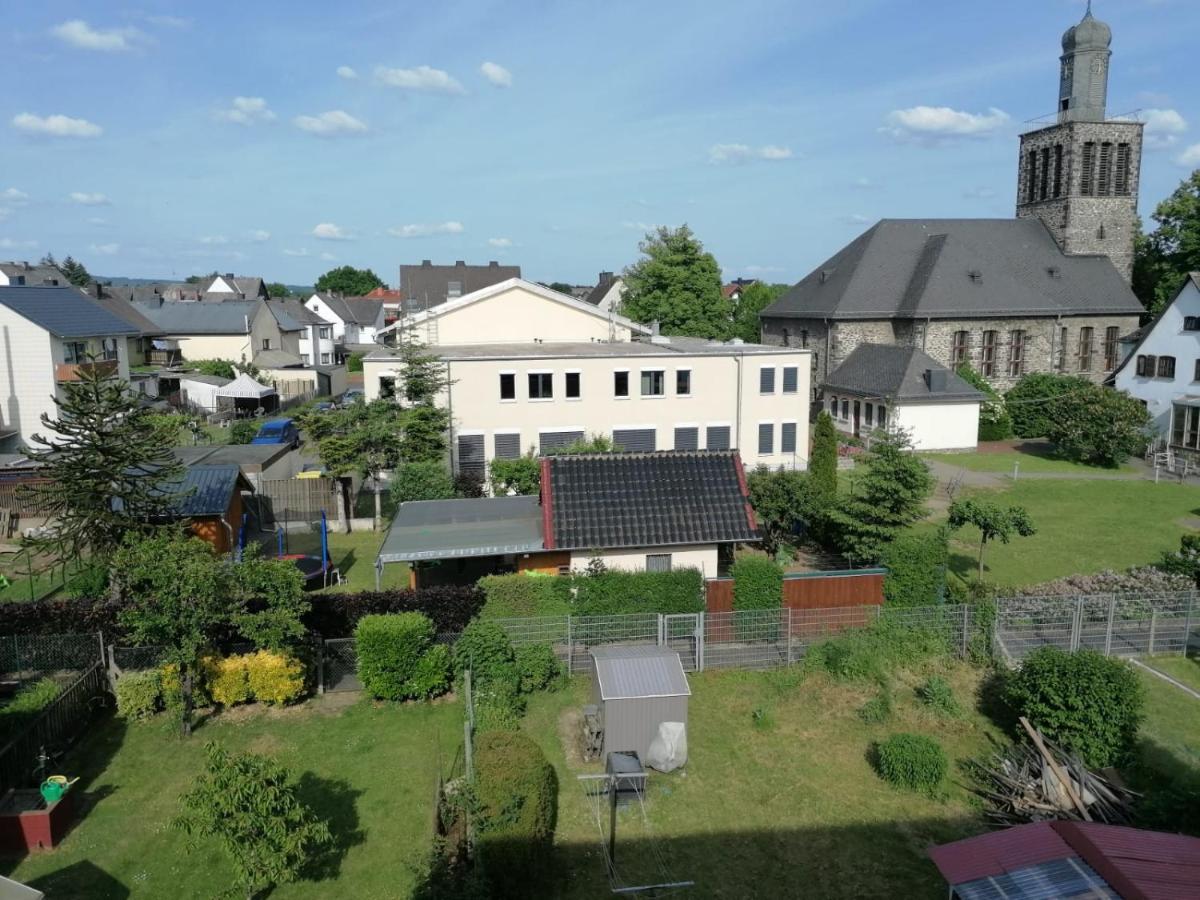 Moeblierte Dachgeschosswohnung In Ruhiger Lage Zu Vermieten Wetzlar Exteriér fotografie